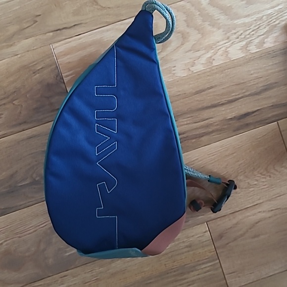NWT Kavu mini rope sling bag - Picture 4 of 4